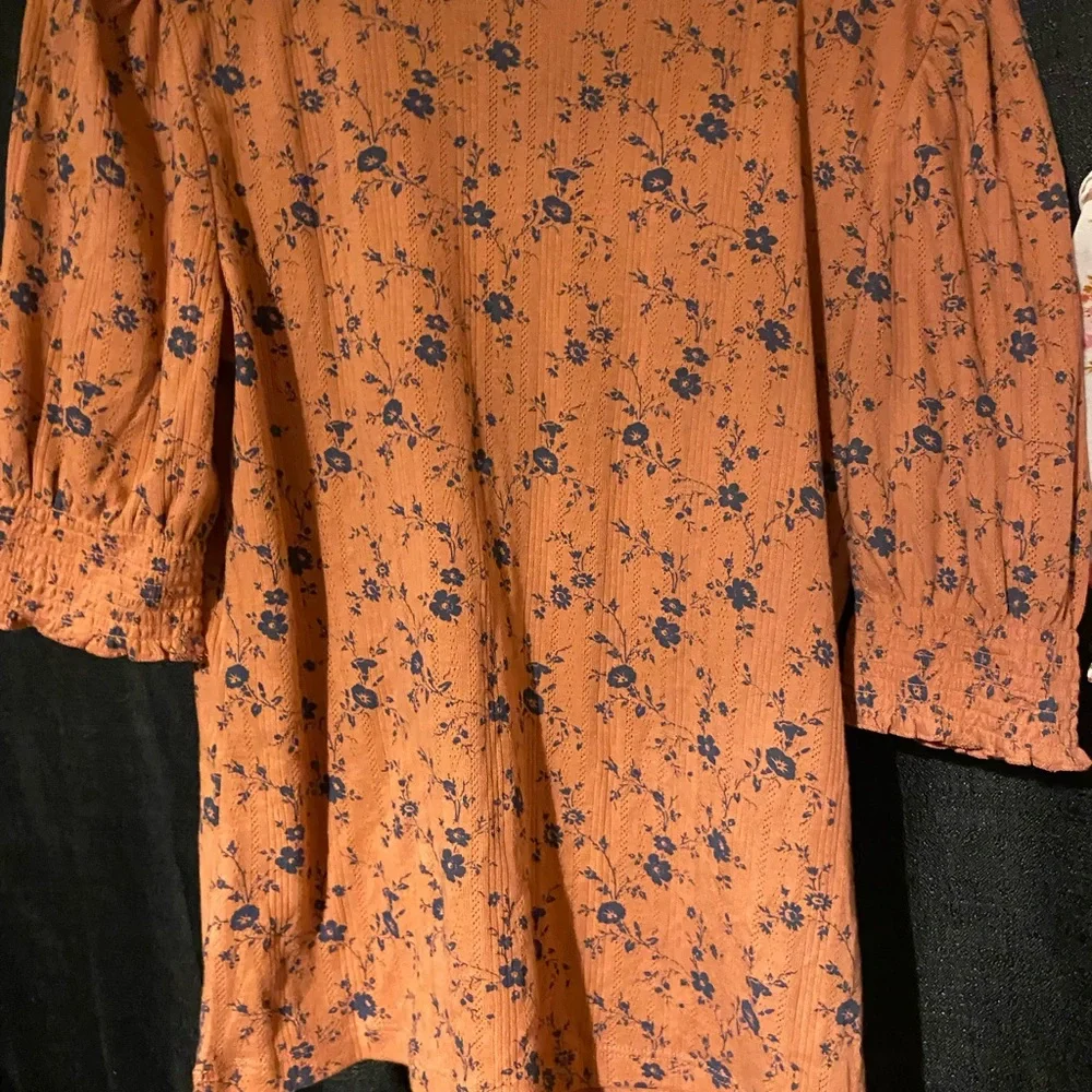 Shirt - Picture 3 of 3